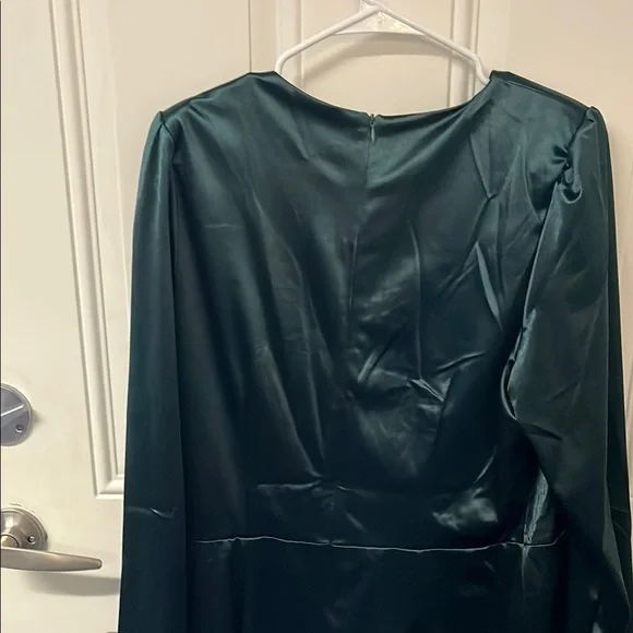 Julia Jordan Long Sleeve Faux Wrap Dress - Picture 5 of 11